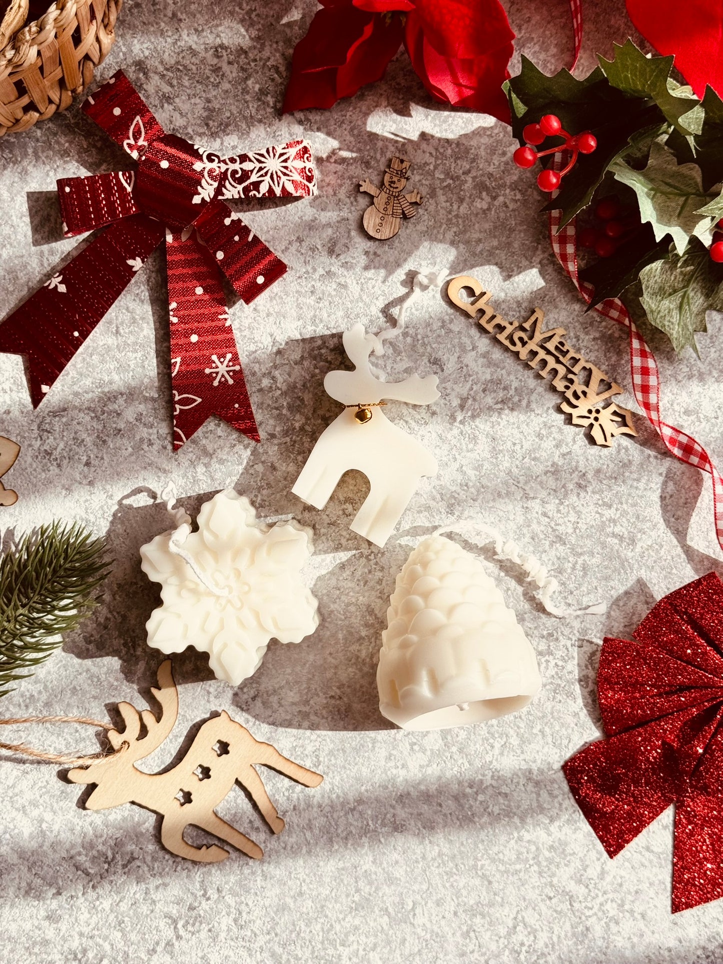 Christmas Trio Candle Set | Festive Gift Set UAE | Holiday Candle Trio Gift Set