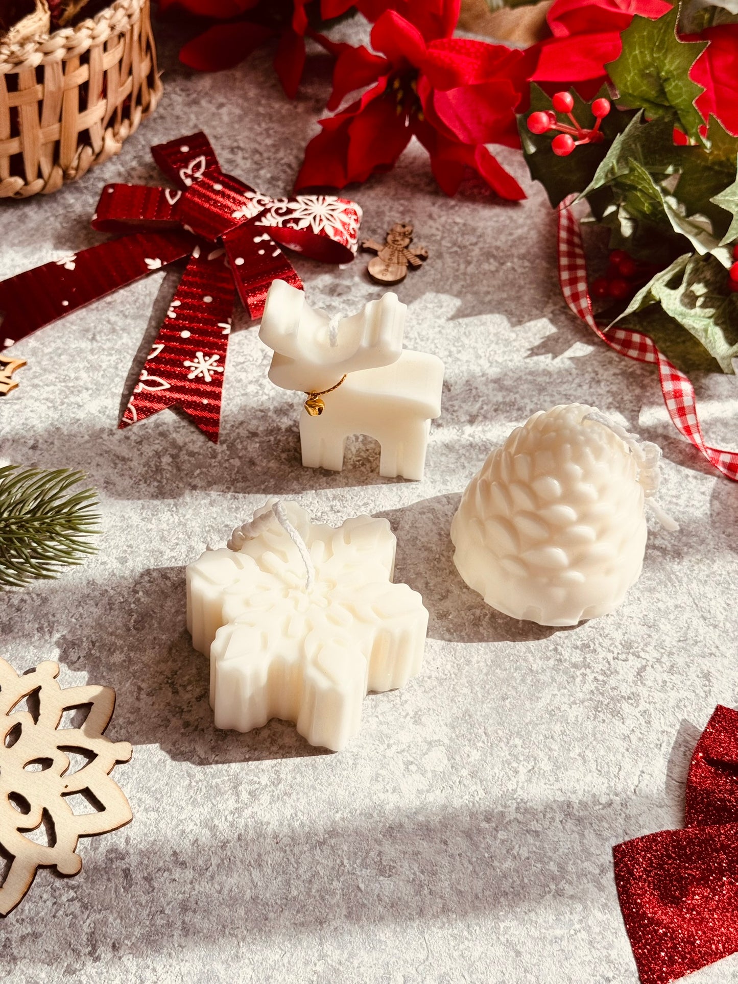 Christmas Trio Candle Set | Festive Gift Set UAE | Holiday Candle Trio Gift Set