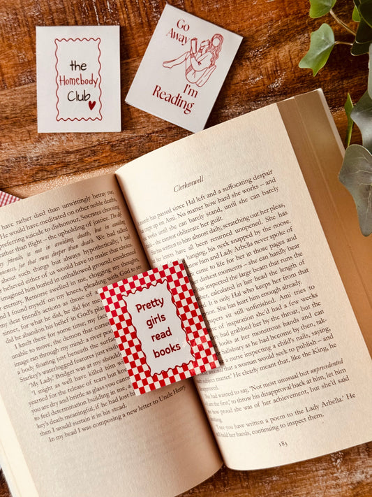 Magnetic Clip Over Bookmarks | Custom Book Lover Gift | Crafted by Lumiere | Handmade in UAE